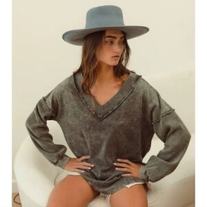 BiBi Soft Green V-Neck Sweater